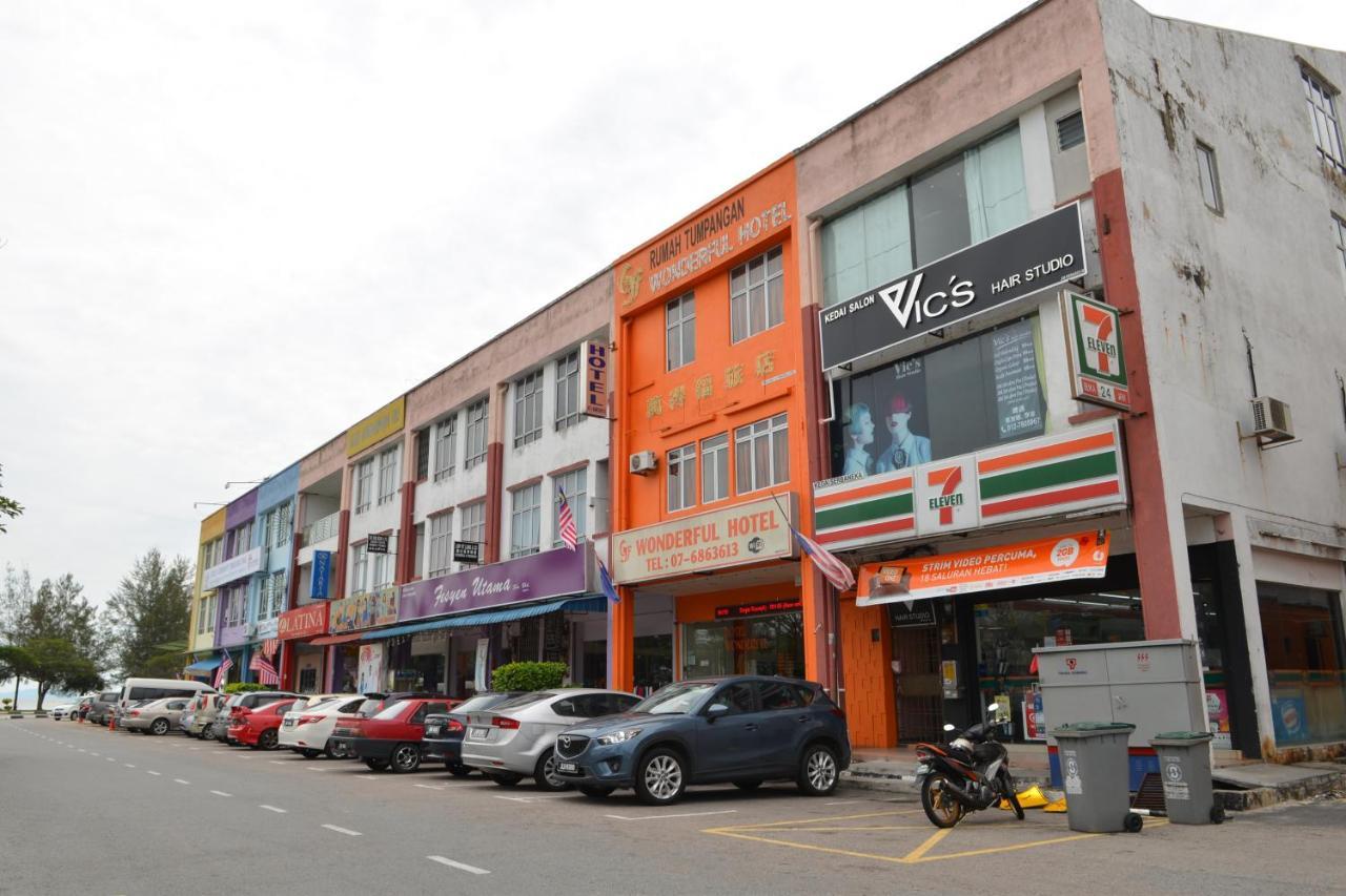 Gf Wonderful Hotel Pontian Kecil Dış mekan fotoğraf