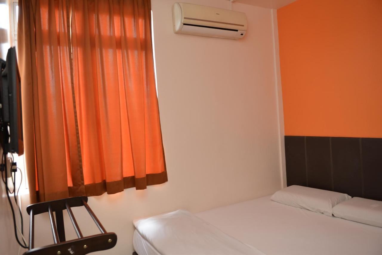 Gf Wonderful Hotel Pontian Kecil Dış mekan fotoğraf