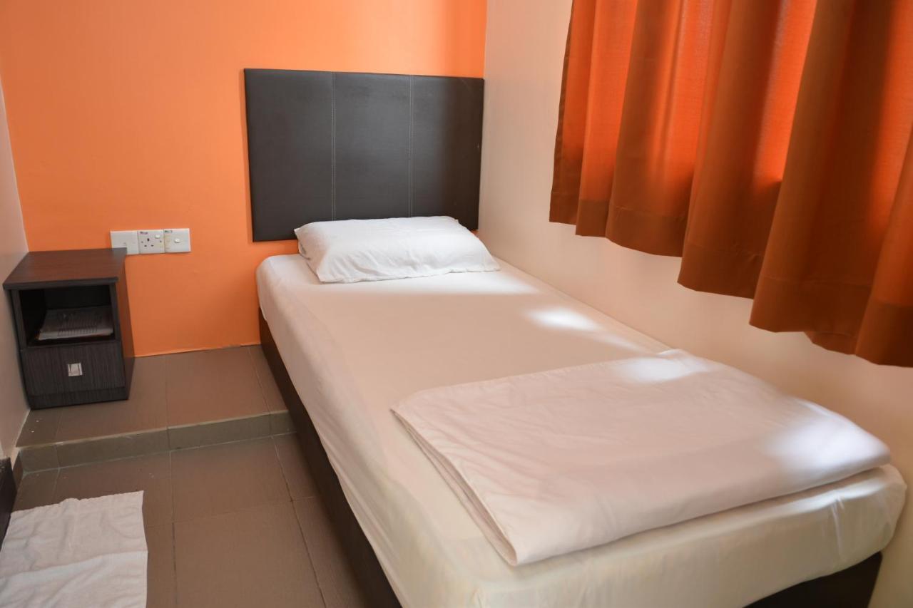 Gf Wonderful Hotel Pontian Kecil Dış mekan fotoğraf