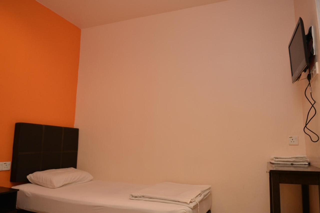 Gf Wonderful Hotel Pontian Kecil Dış mekan fotoğraf
