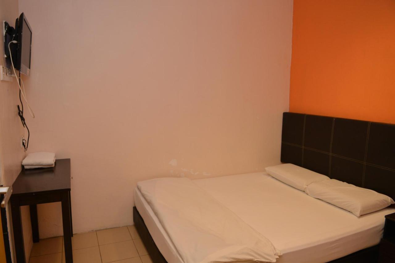 Gf Wonderful Hotel Pontian Kecil Dış mekan fotoğraf